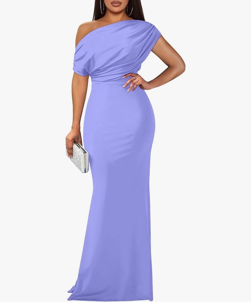 Aurora Selin: Timeless Evening Dress, Elegance Redefined